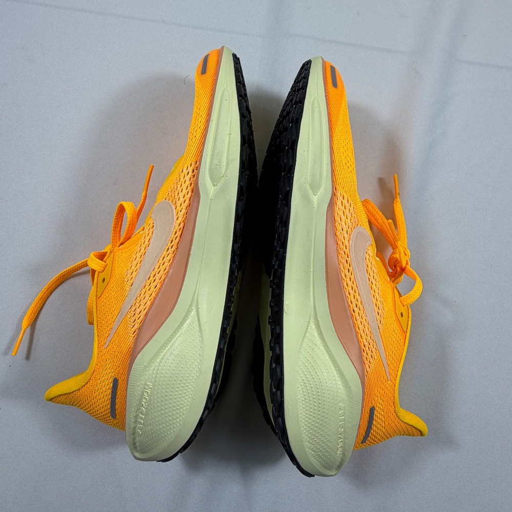 Nike Air Zoom Pegasus 40 Laser Orange Melon Tint Running Shoes 6Y - Picture 5 of 6